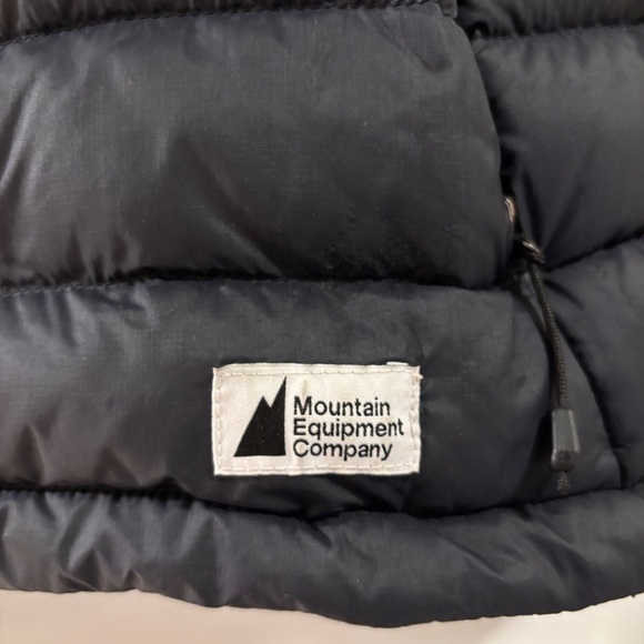 MEC Women’s Light Down Vest - Black - Picture 2 of 2